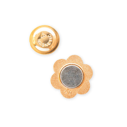 Daisy Button Magnetic Needle Minder