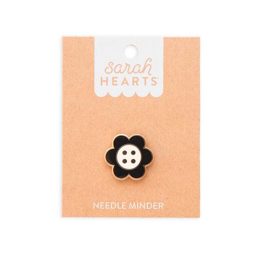 Sarah Hearts Daisy Button Magnetic Needle Minder