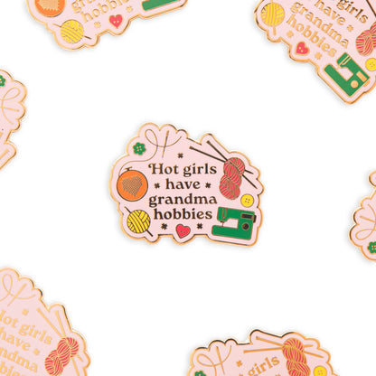 Sarah Hearts Hot Girls Magnetic Needle Minder